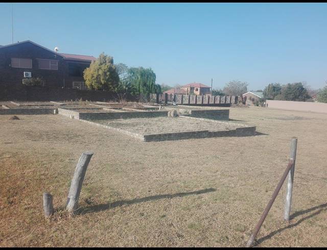2,000M² VACANT LAND FOR SALE IN DENEYSVILLE
